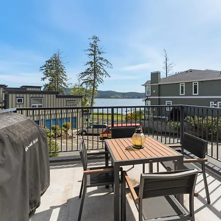 Sooke Harbour Resort & Marina Exterior photo