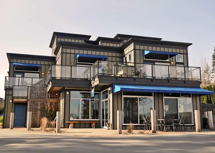 Sooke Harbour Resort & Marina