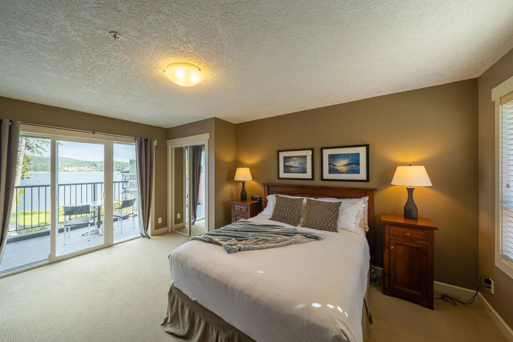Harbour & Marina * Sooke