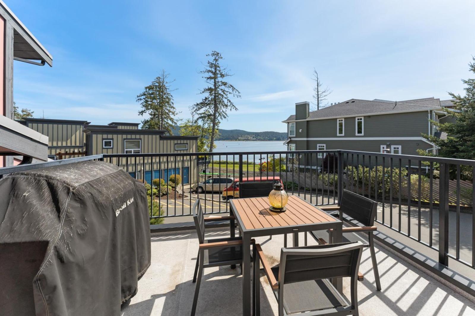 Harbour & Marina Holiday home